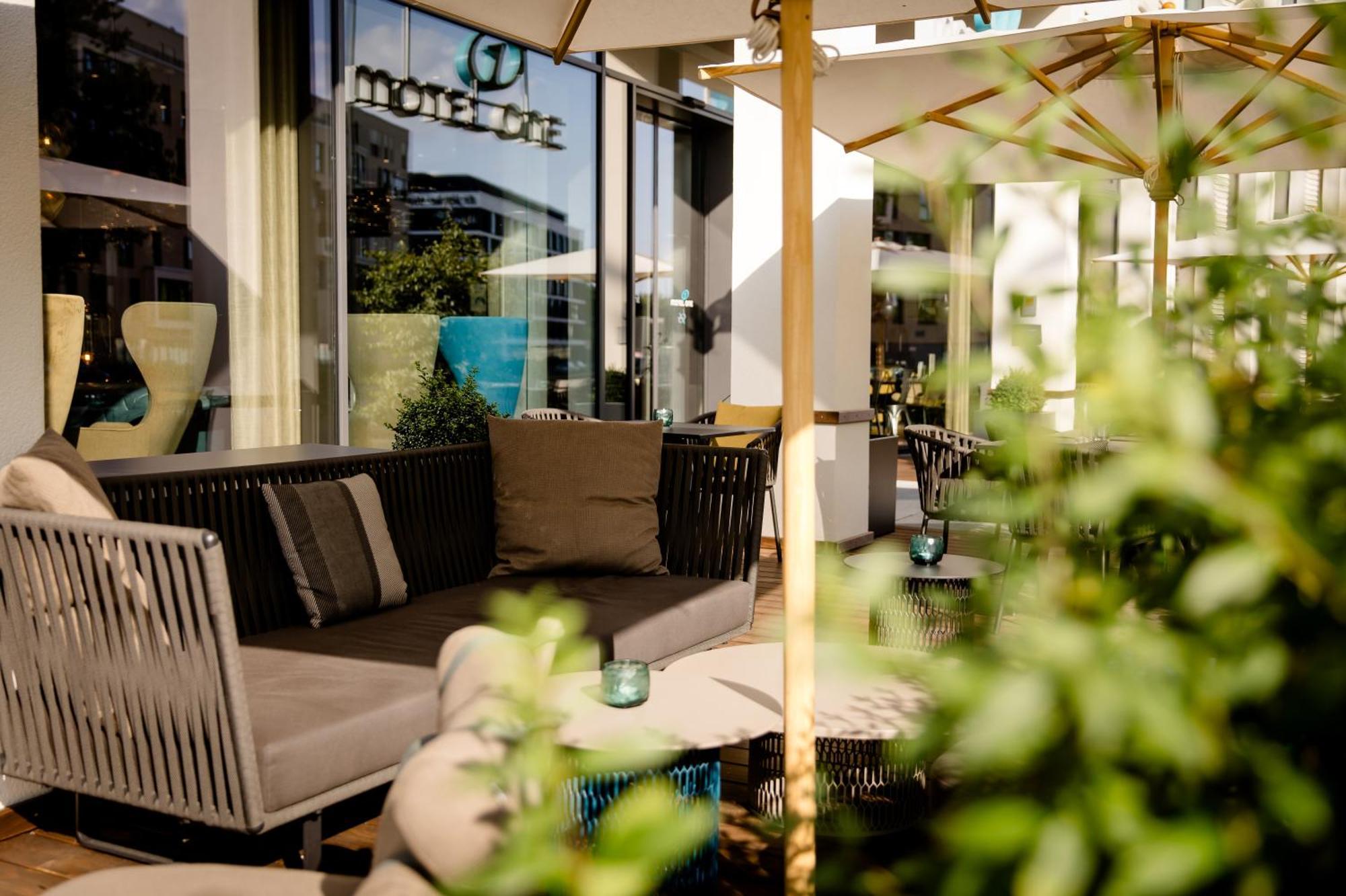 Motel One Koln-Waidmarkt Экстерьер фото