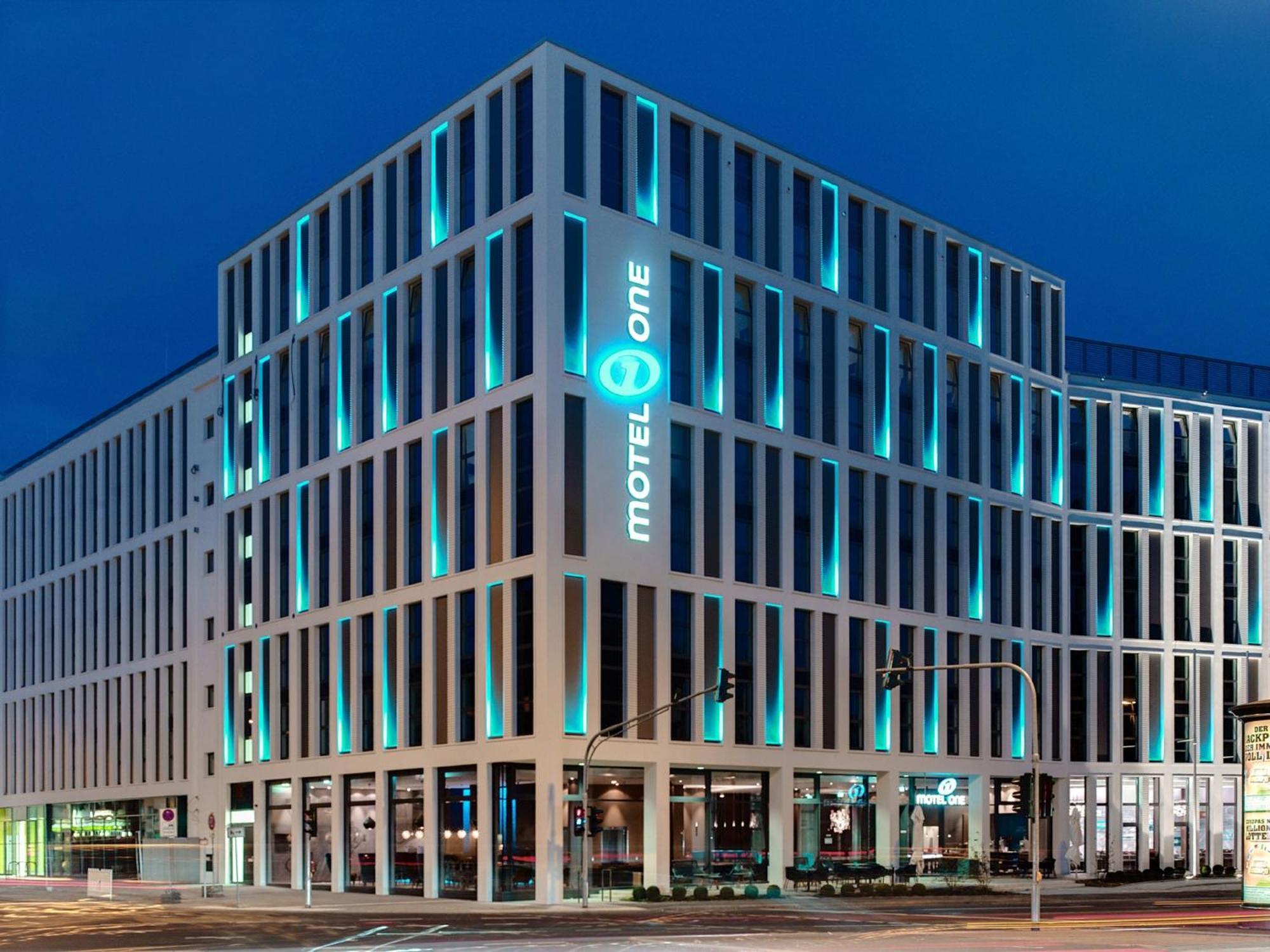 Motel One Koln-Waidmarkt Экстерьер фото